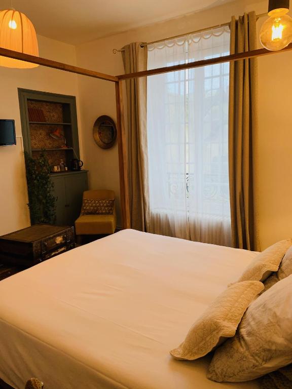 Le 14 St Michel - Double Room With Private Bathroom