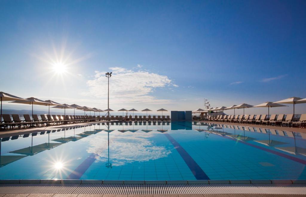 Bazén v ubytování Hotel Admiral - Liburnia nebo v jeho okolí