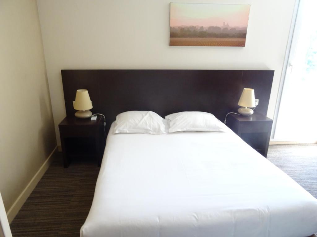 SOWELL HOTELS Domaine de la Petite Isle - Double Or Twin Room With Garden Access