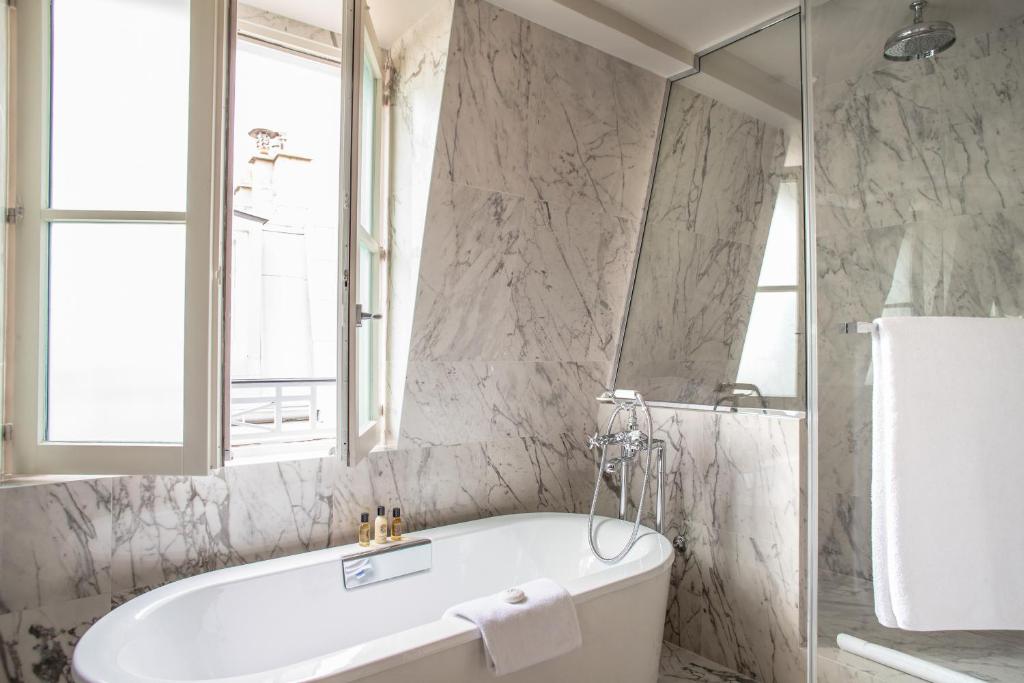 Esprit Saint Germain - Resim 31