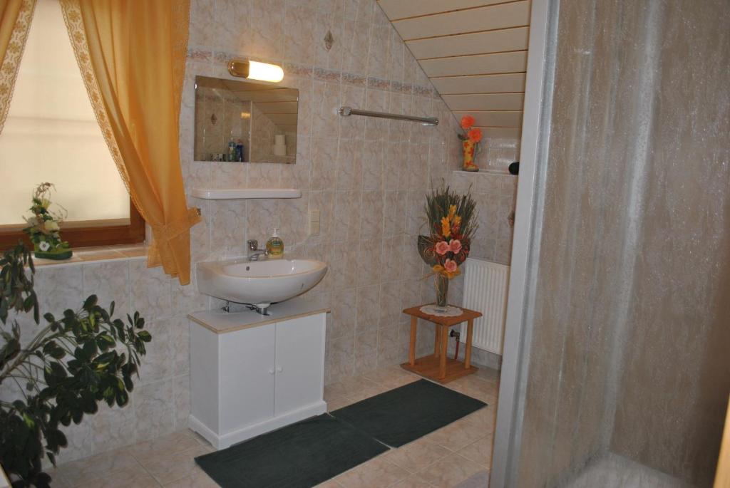 Koupelna v ubytování Ferienhaus Gstoderblick