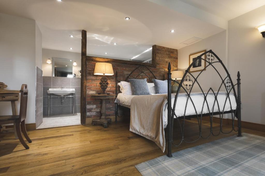Lyth Valley Country Houseにあるベッド