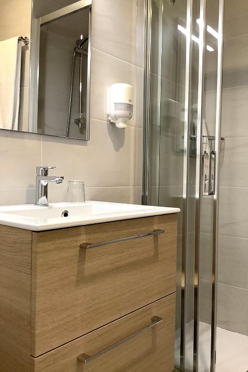 Un baño de Pensión Donostiarra