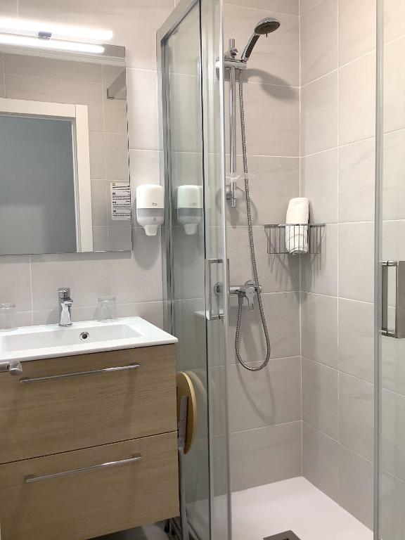 Un baño de Pensión Donostiarra