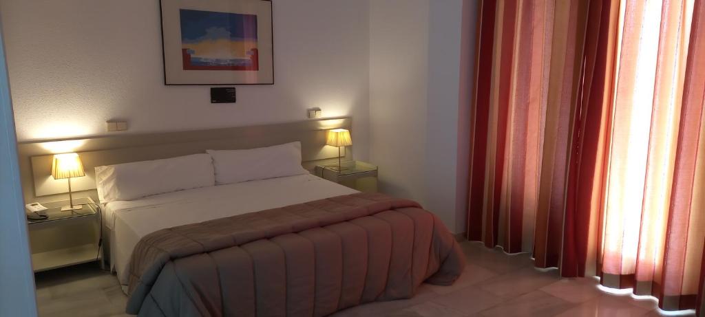 Hospedium Hotel Apartamentos Simón Verde, Mairena del ...