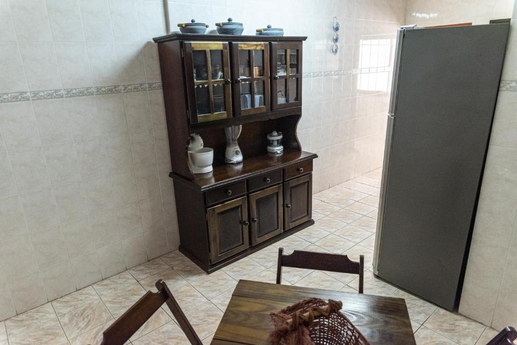  Apto aconchegante com varanda na Praia Grande