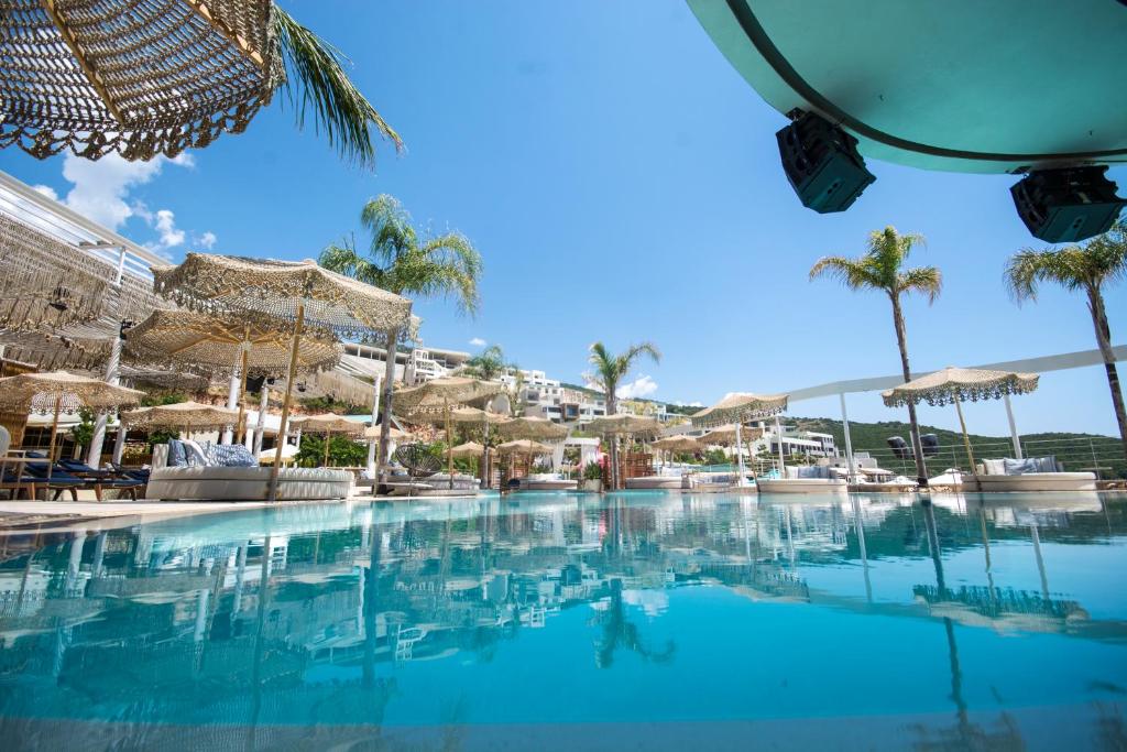 Folie Marine Beach Hotel Club, Jal – Updated 2024 Prices