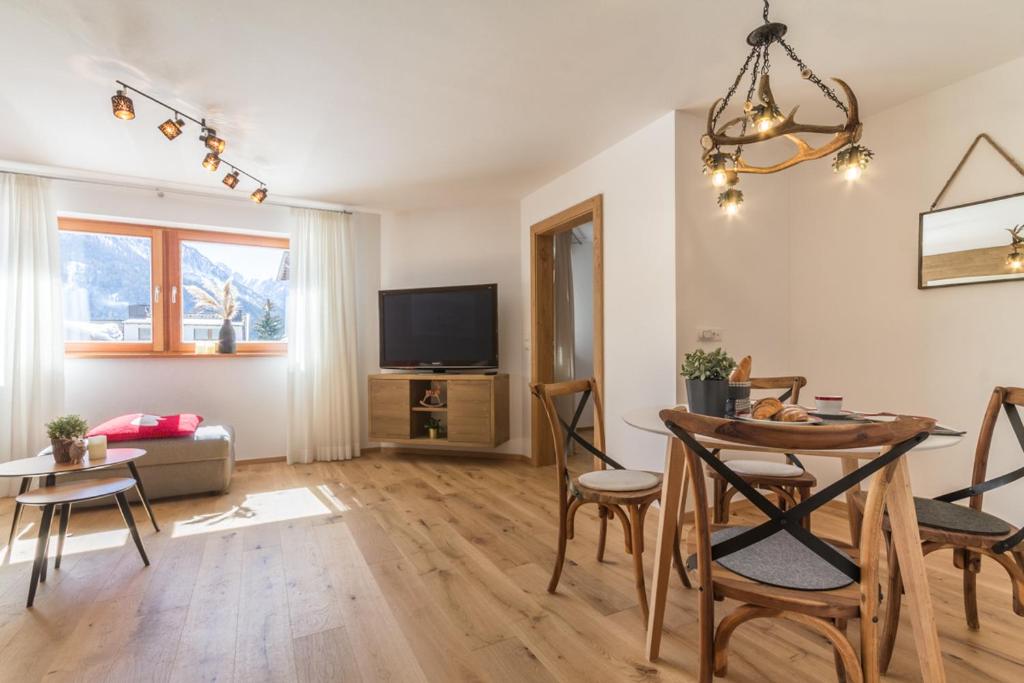 TV a/nebo společenská místnost v ubytování HAUS GREG
