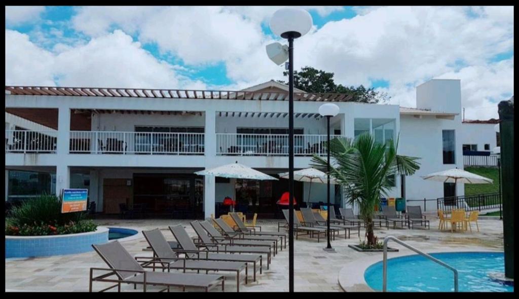  Lake Resort