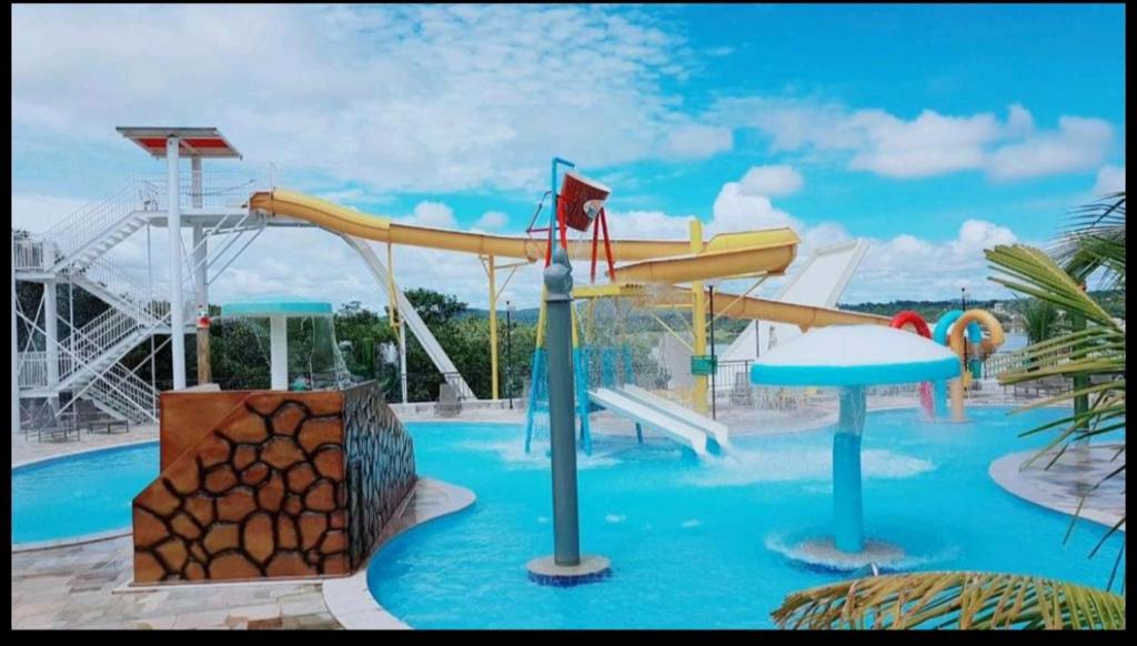  Lake Resort