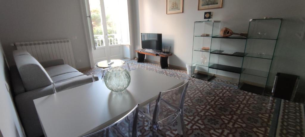 Palazzo Caratozzolo - 5