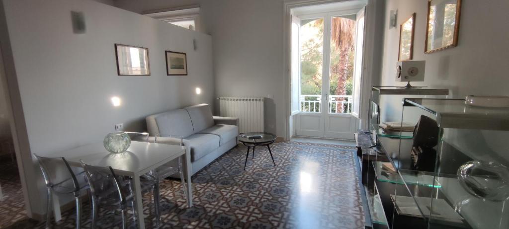 Palazzo Caratozzolo - 7