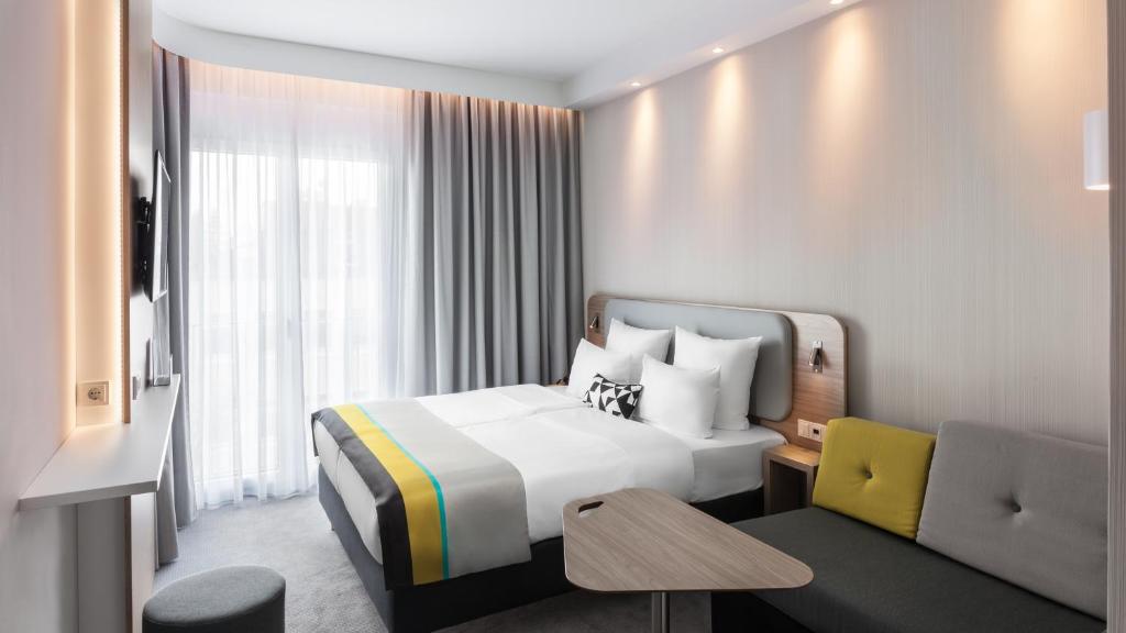Holiday Inn Express Düsseldorf - Hauptbahnhof by IHG