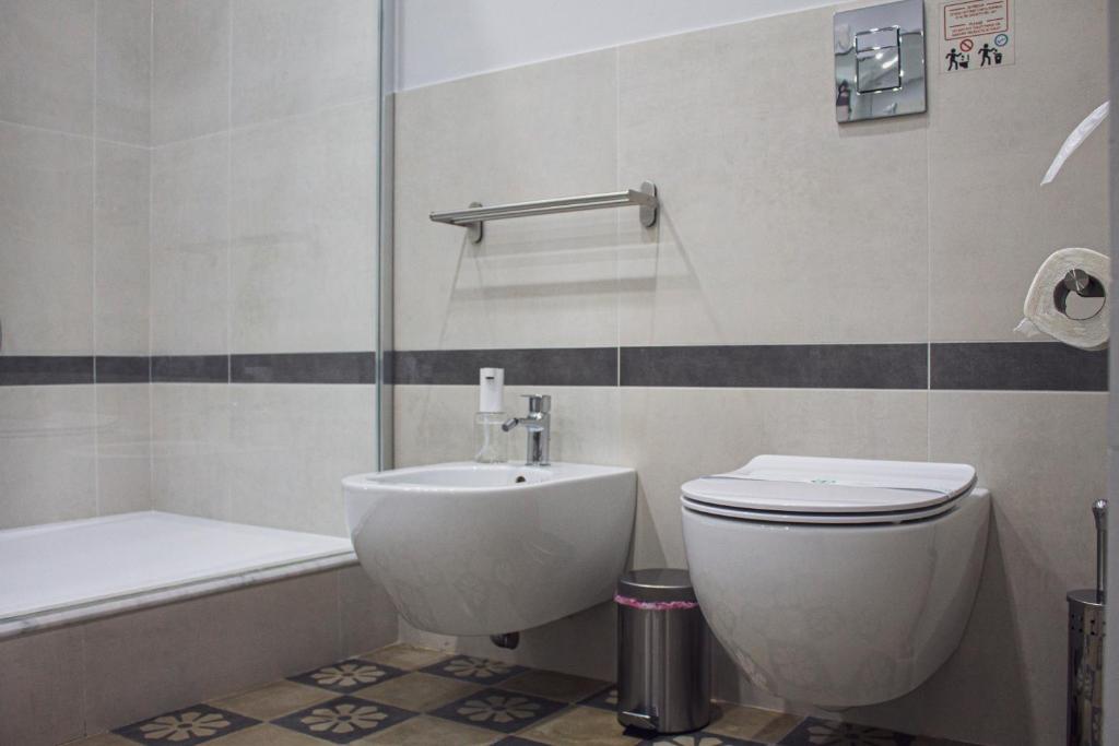 Palazzo Caratozzolo - 10