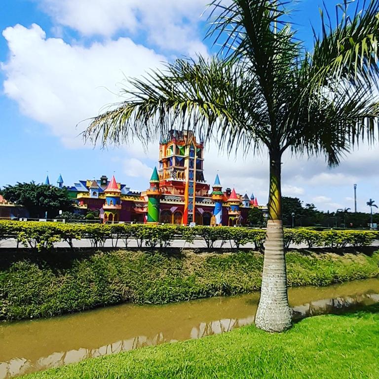  Pousada Brisa Parque - 400 metros do Parque