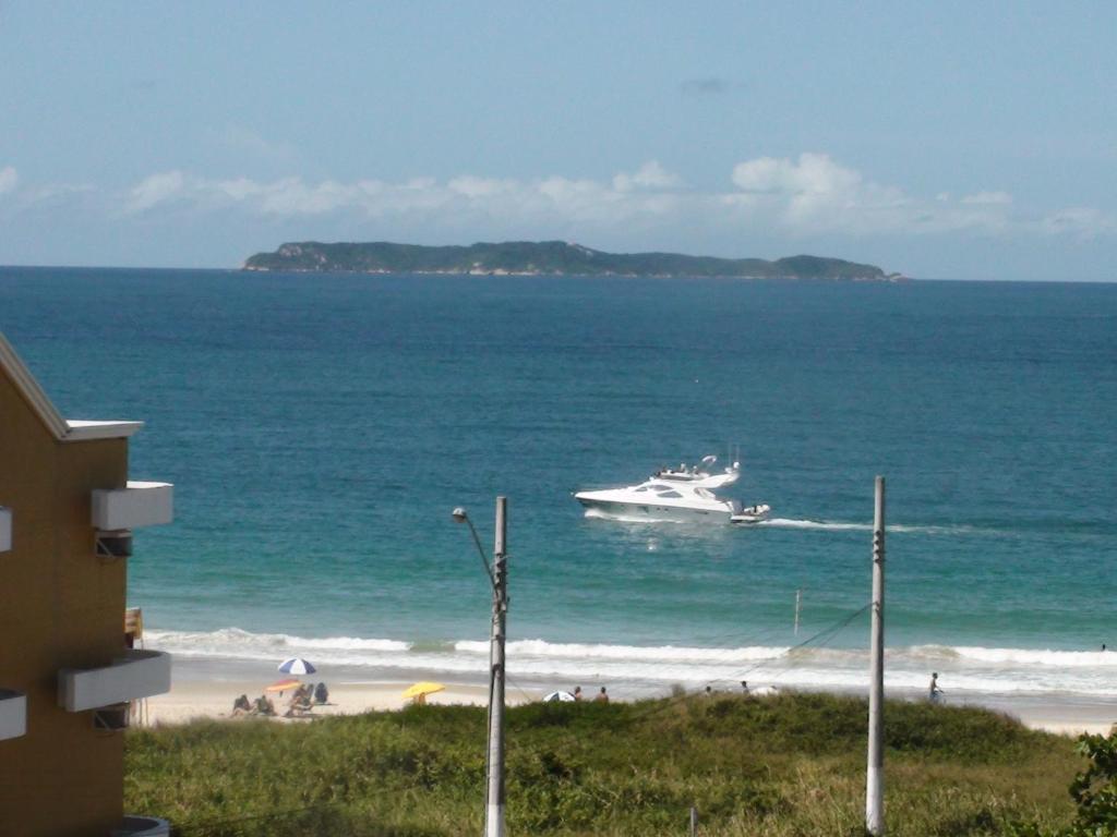  BOMBINHAS APTO 02 DORMITÓRIOS 60m DA PRAIA COM VISTA