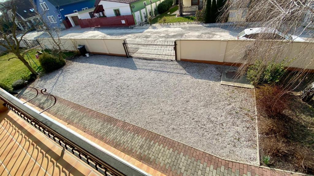 Φωτογραφία από το άλμπουμ του Apartmánový dom Flóra σε Velky Meder