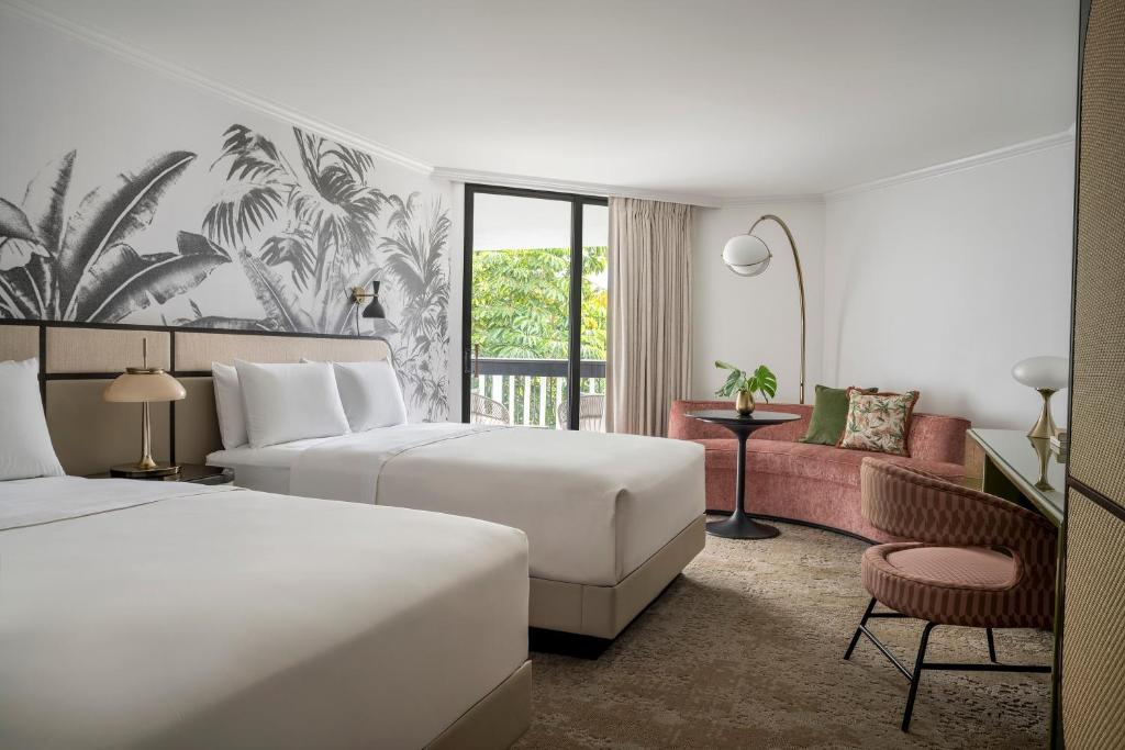 PGA National Resort - Habitación Doble De Lujo Con Dos Camas Dobles Y Vista De Piscina