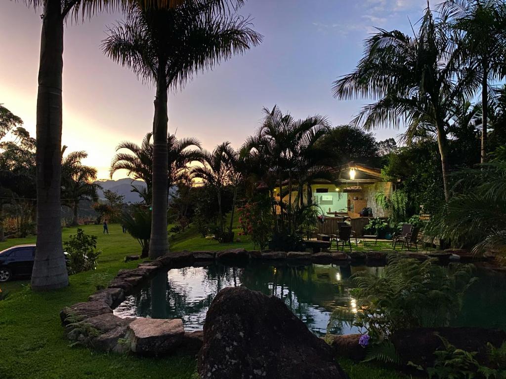  Sítio - Casa de Campo