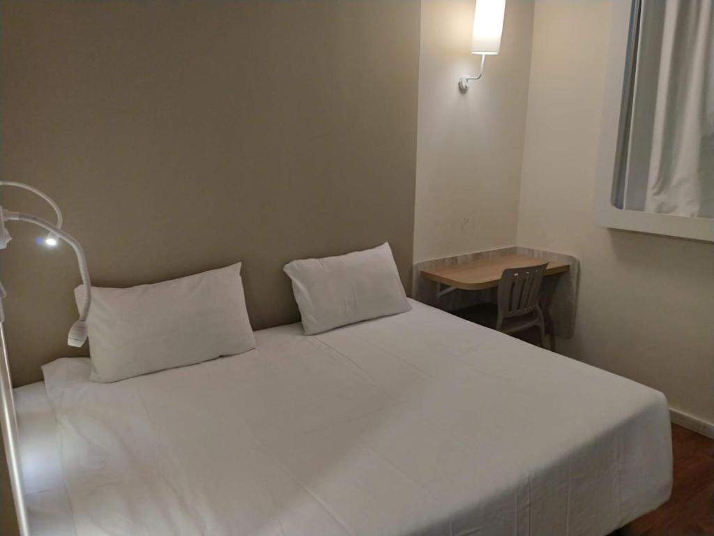  ibis budget Manhuaçu