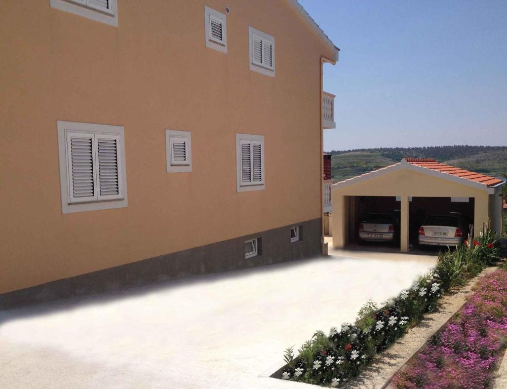Budova, kde se apartmán nachází