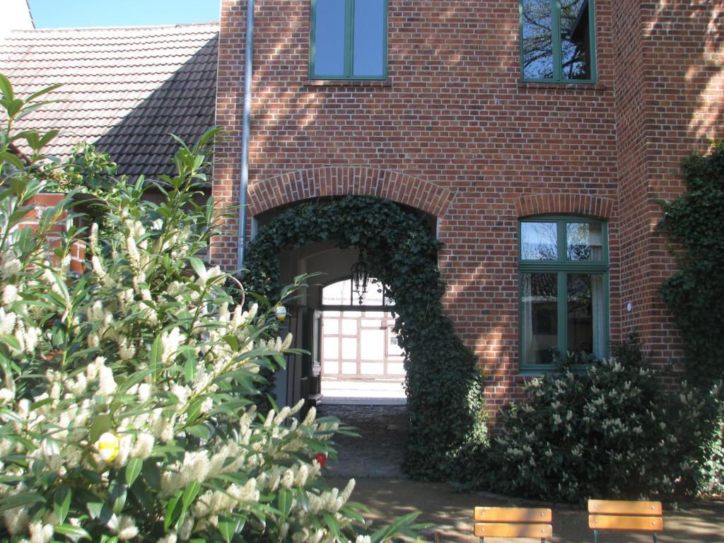 Zahrada ubytování Gasthaus und Pension "Zum Hauenden Schwein"