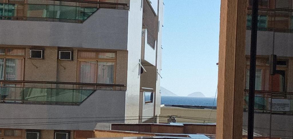  COBERTURA DUPLEX NA PRAINHA ARRAIAL DO CABO