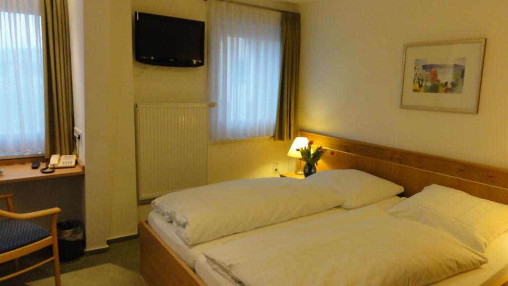 Hotel Württemberger Hof Garni - Standard Double Or Twin Room