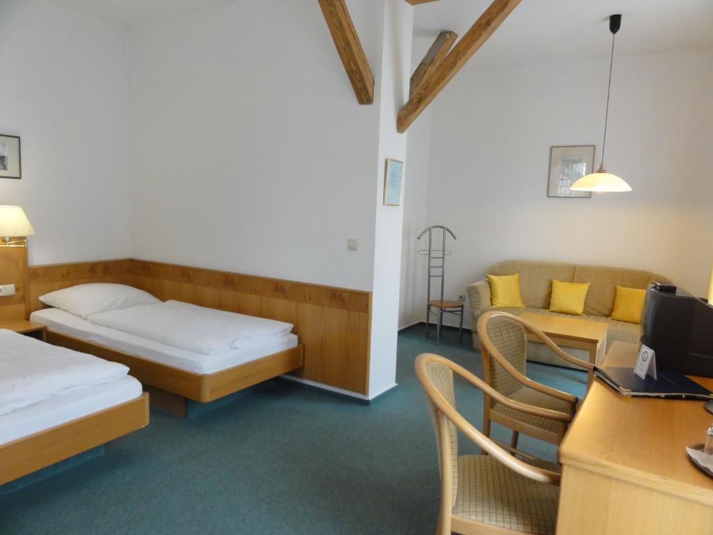 Hotel Württemberger Hof Garni - Standard Family Room