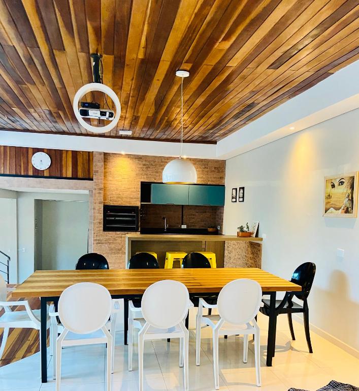  Bela casa com piscina aquecida e coberta e jacuzzi