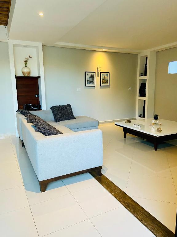  Bela casa com piscina aquecida e coberta e jacuzzi