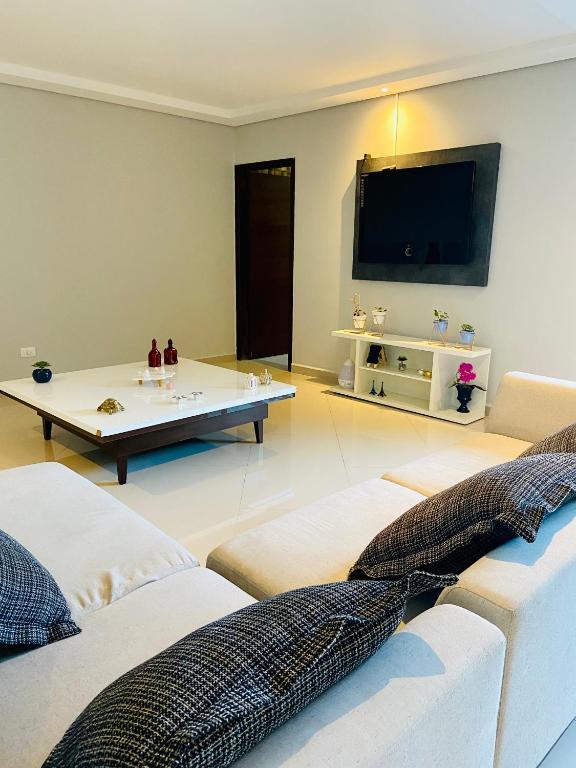  Bela casa com piscina aquecida e coberta e jacuzzi