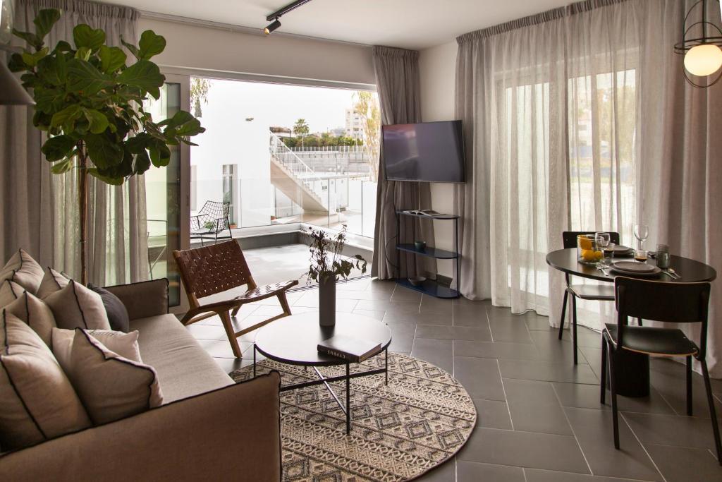 Posezení v ubytování LIV URBAN Suites
