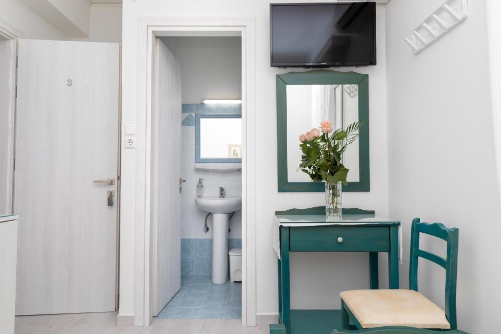 AnnaMaria Pansion - 16