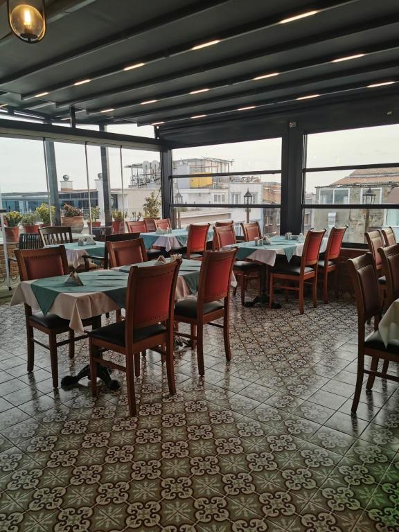 A seating area at Agora Boutique Hotel & Bistro