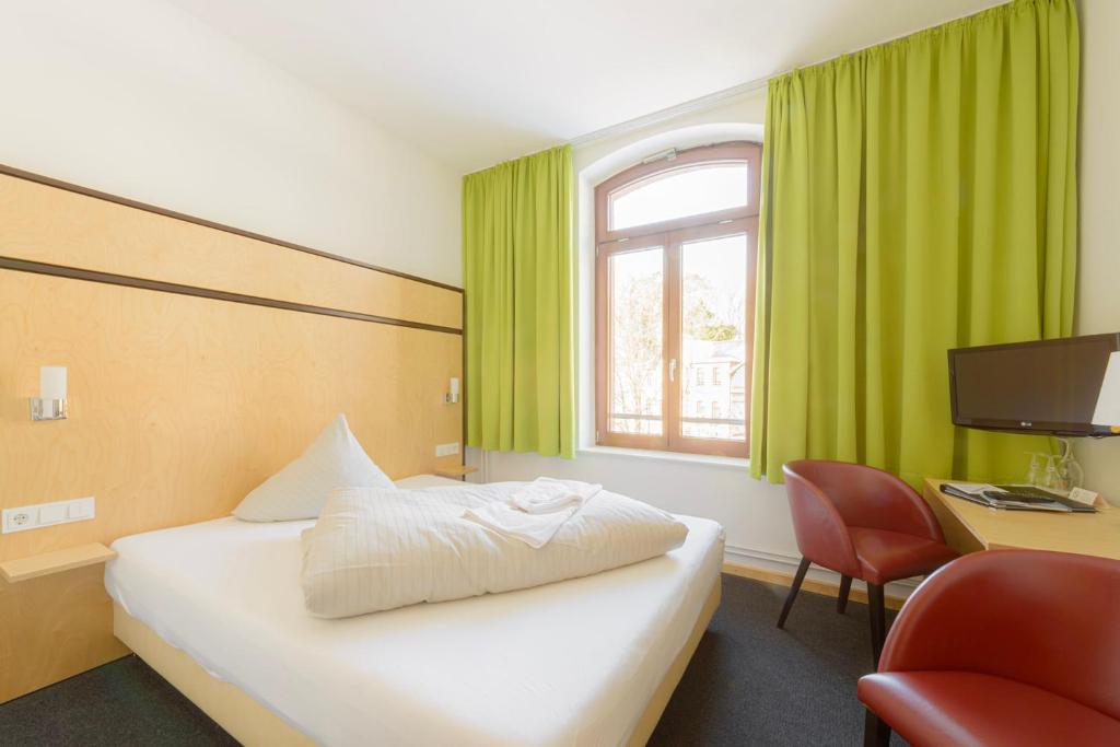 Hotel Am Tiefwarensee - 6