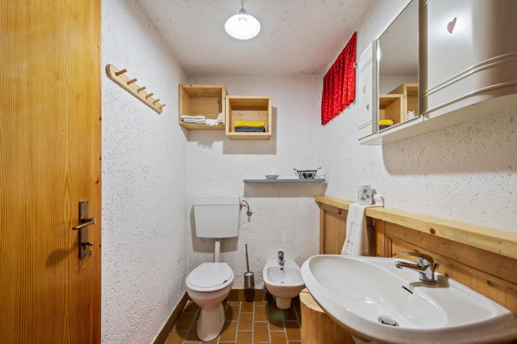 Kúpeľňa v ubytovaní Baita Nido tra i Monti