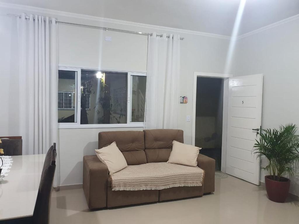  Casa Cantinho Mar e Sol- 1km da praia Martim de Sá