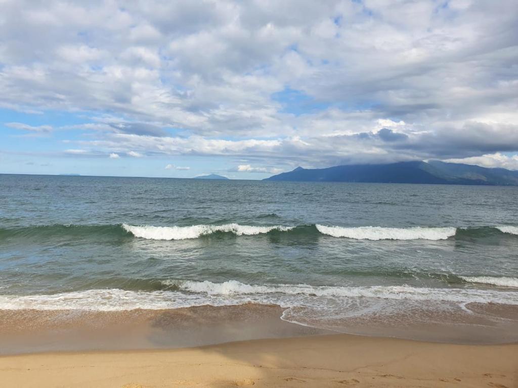  Casa Cantinho Mar e Sol- 1km da praia Martim de Sá