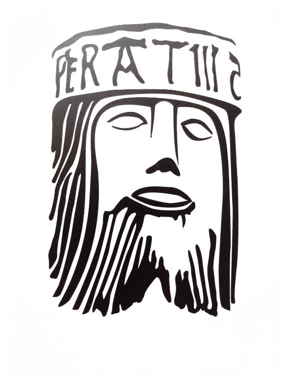 CASA DAS QUATRO CABEÇAS - Housity