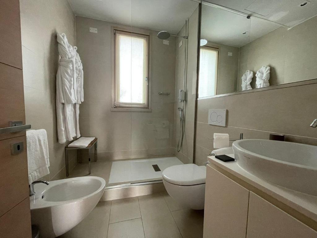 A bathroom at Appartamenti Vacanze Marina di Scarlino