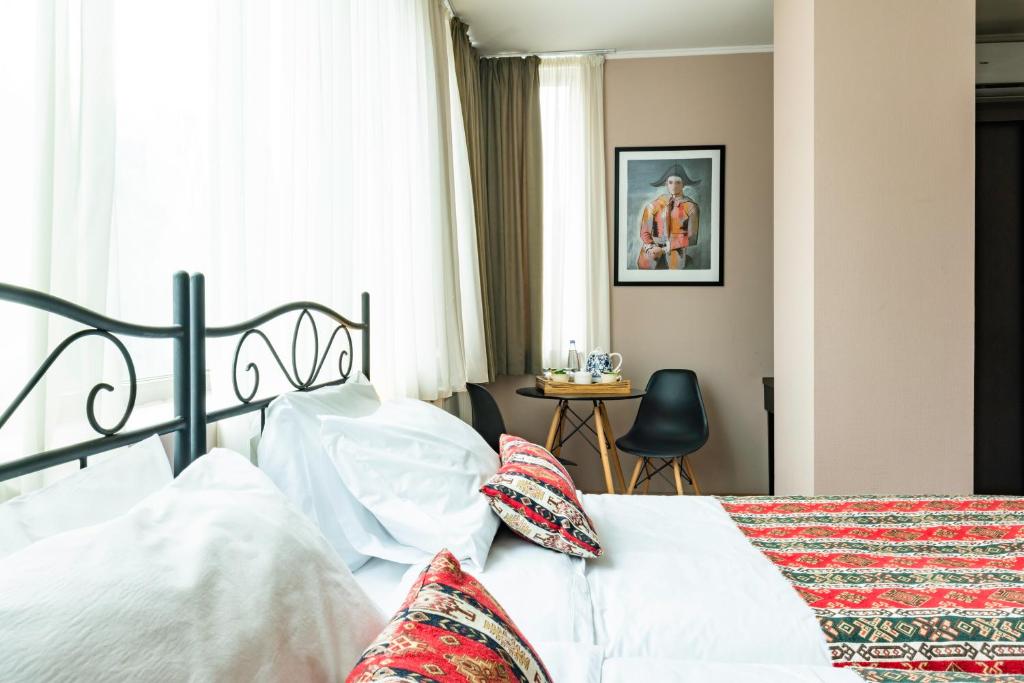Hotel Flower - Double Or Twin Room With Mountain View
