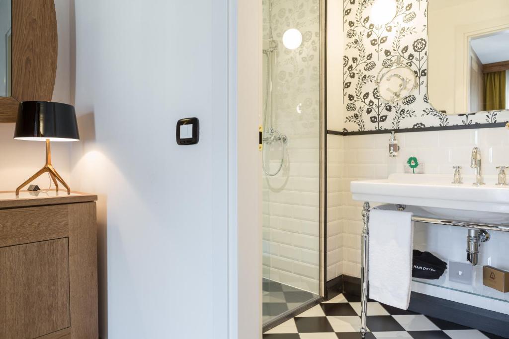 Koupelna v ubytování Duca D'Aosta Hotel