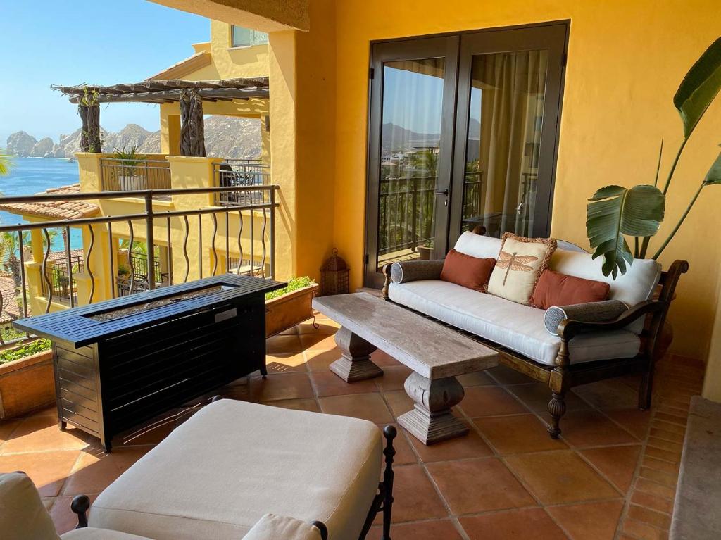 4th Floor Residence with Amazing Views of Lands End & Access to Resort Amenities
