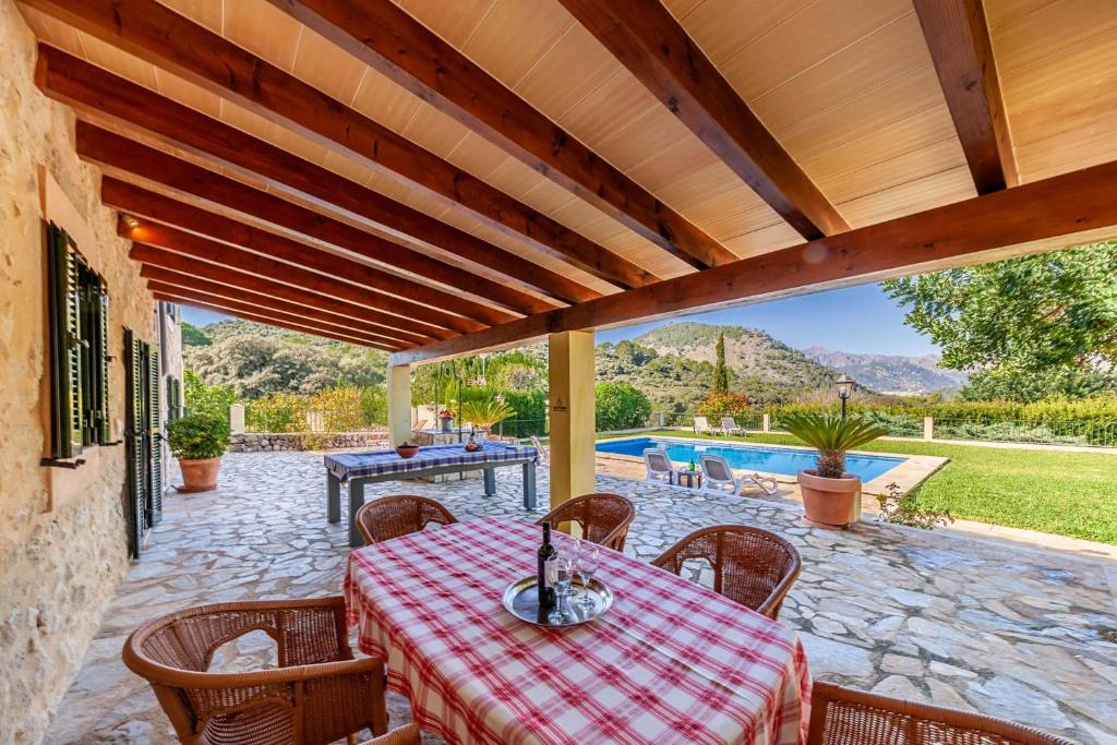 The swimming pool at or close to Villa Mala Garbo by Sealand Villas
