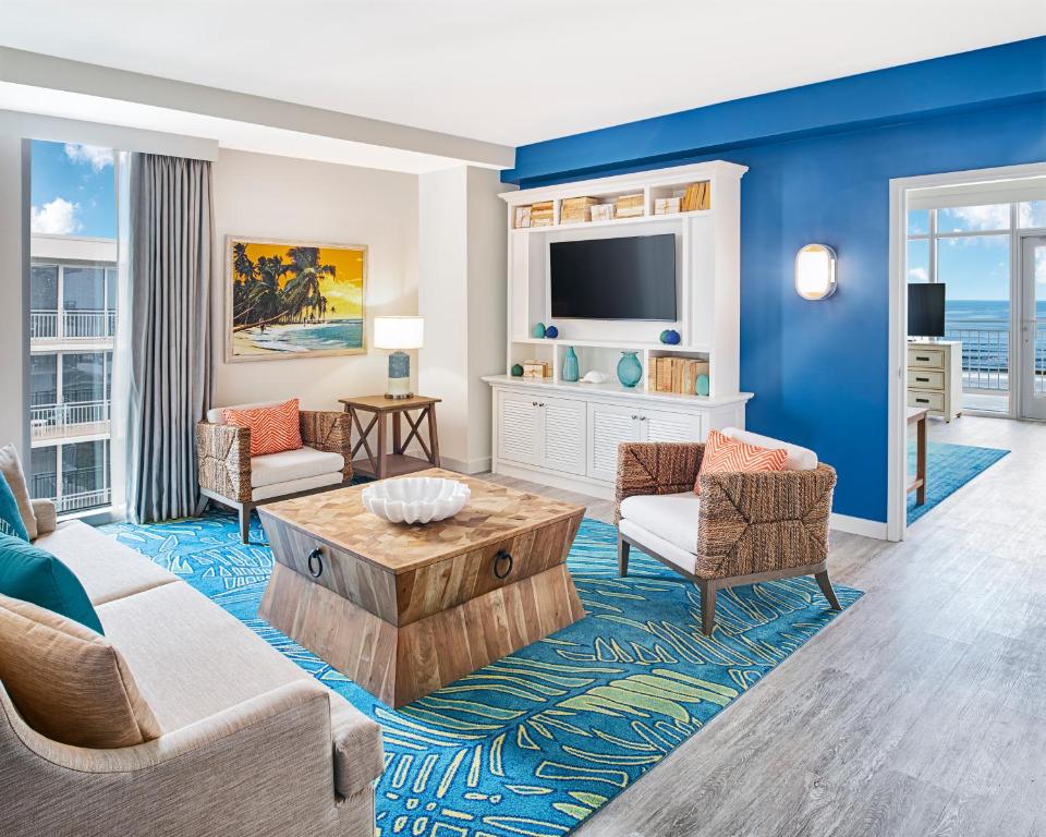 Margaritaville Jacksonville Beach - King Bed Suite Ocean Front Corner
