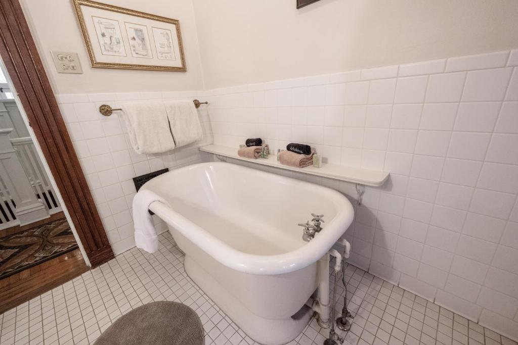 Stone Soup Inn photo