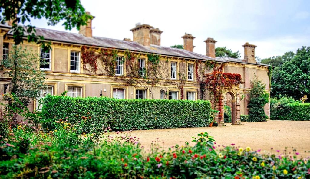 Albert Cottage Hotel in East Cowes, Isle of Wight, England