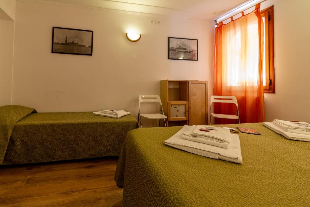 Veneziacentopercento Rooms - 双人或双床间 - 带加床和共用浴室