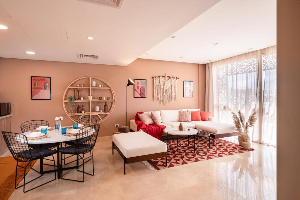 Earthy & Tranquil 1 BDR Mangroovy Free Pool & Beach Access